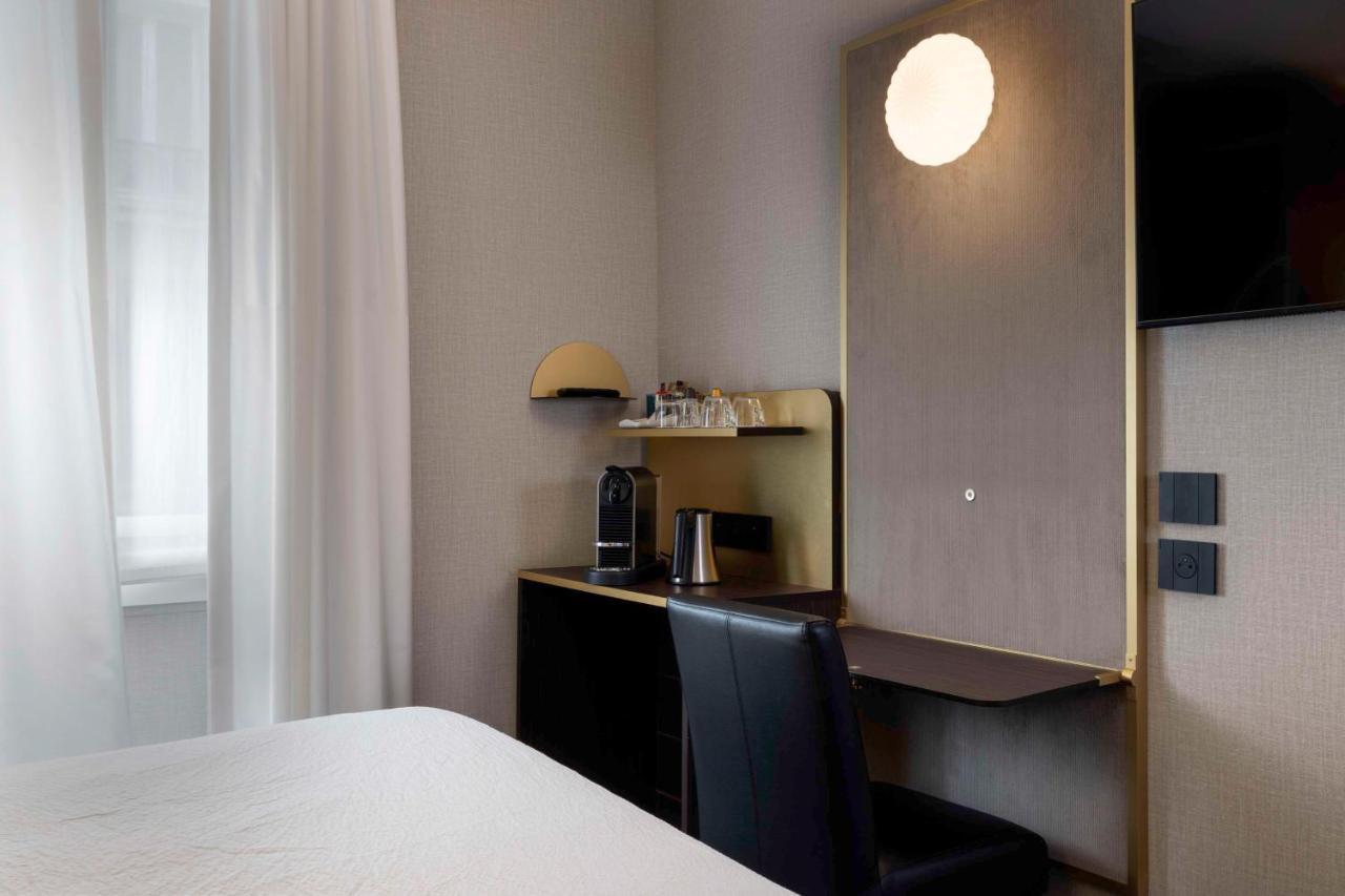 Western Bretagne Montparnasse Hotel París