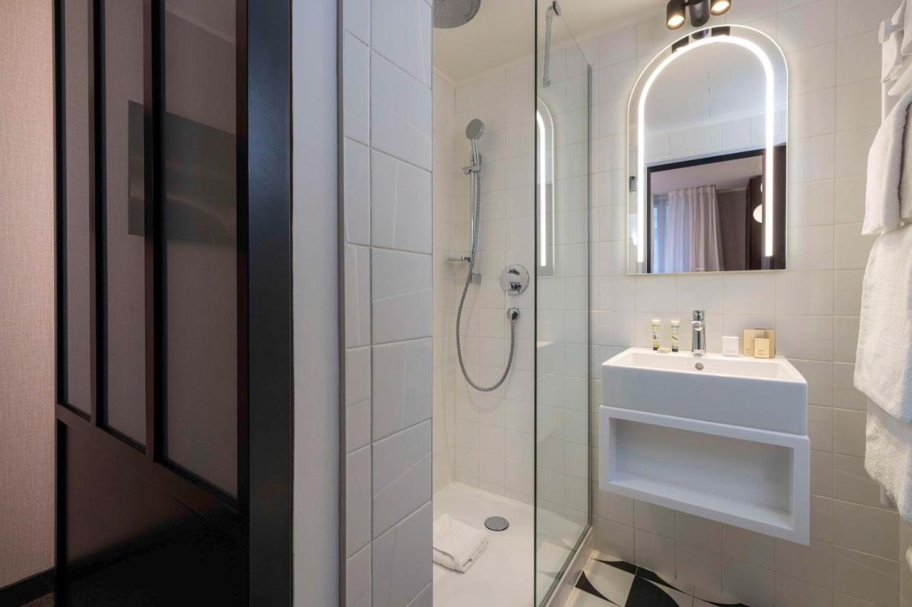 Western Bretagne Montparnasse Hotel París